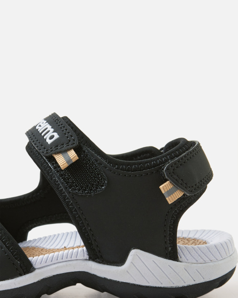 Сандалии Рейма